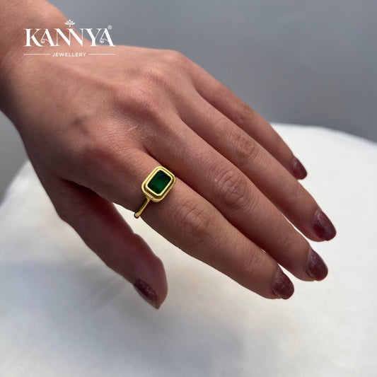 Emerald Aura Ring - Kannya