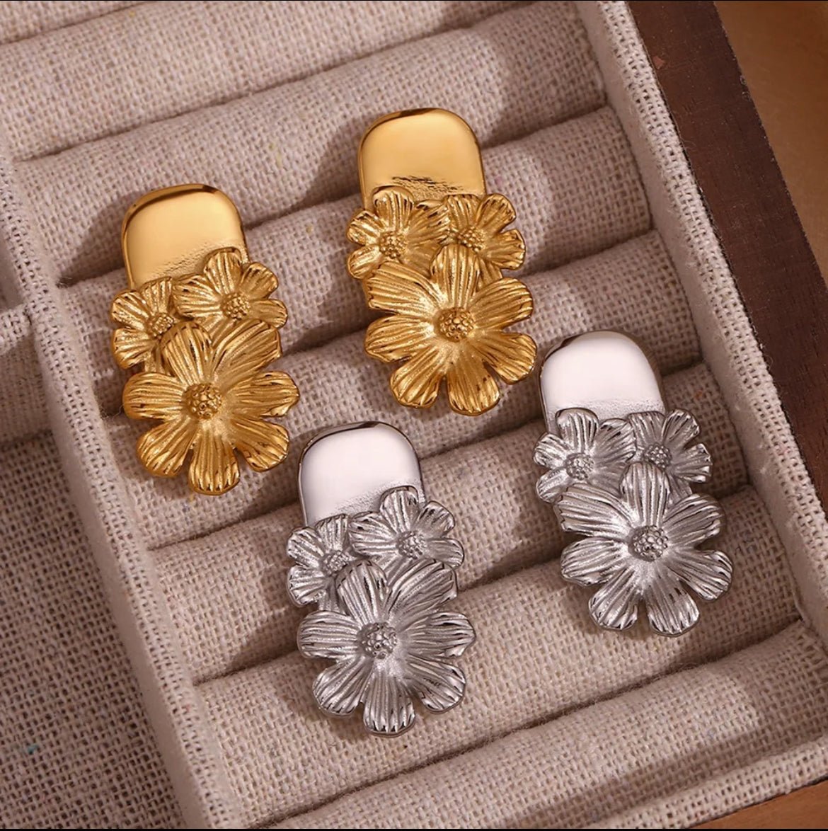 Vintage Engraved Flower Earrings - Kannya